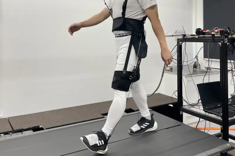 Korean scientists design wearable robot to help people walk -  NotebookCheck.net News