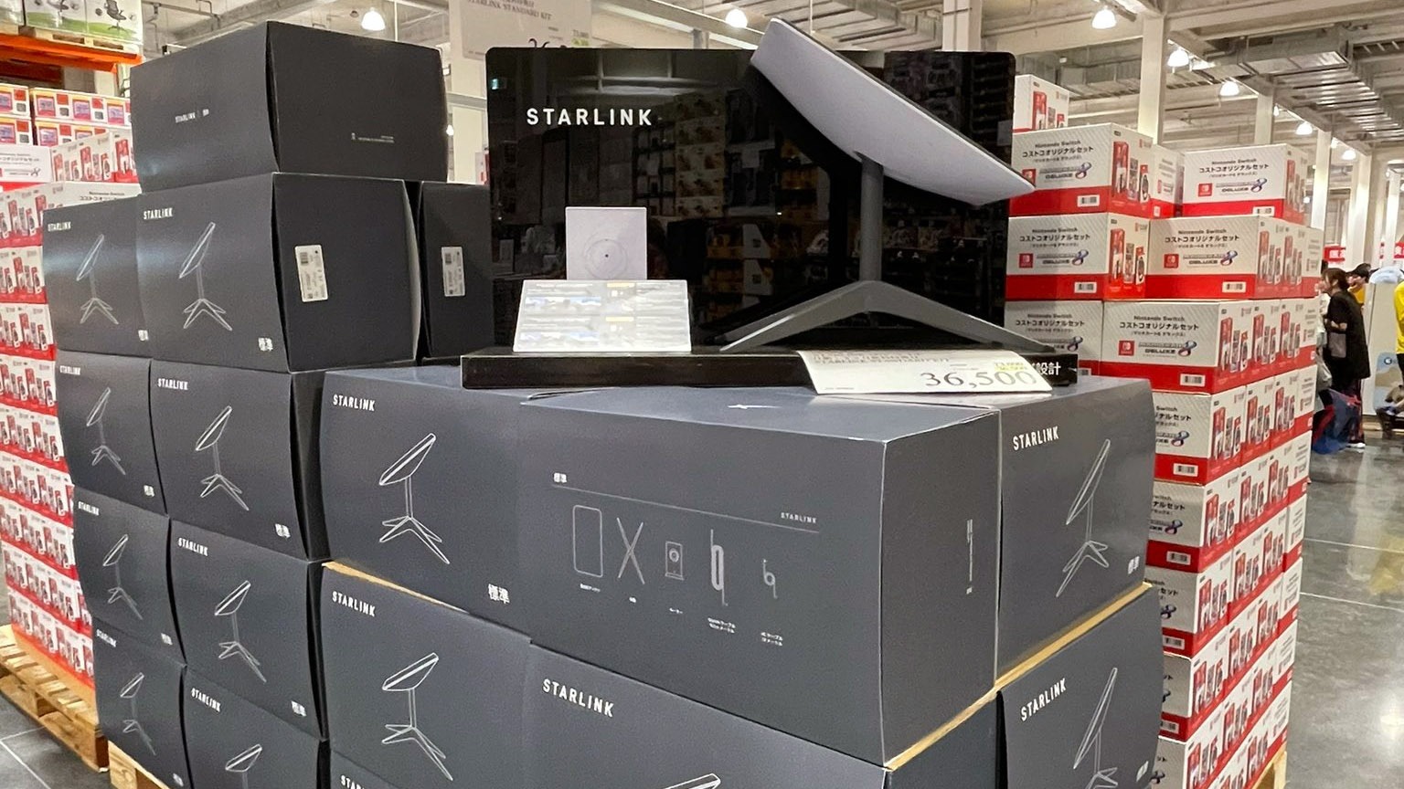 Starlink satellite Internet kits now sold in Costco with free subscription months for club members