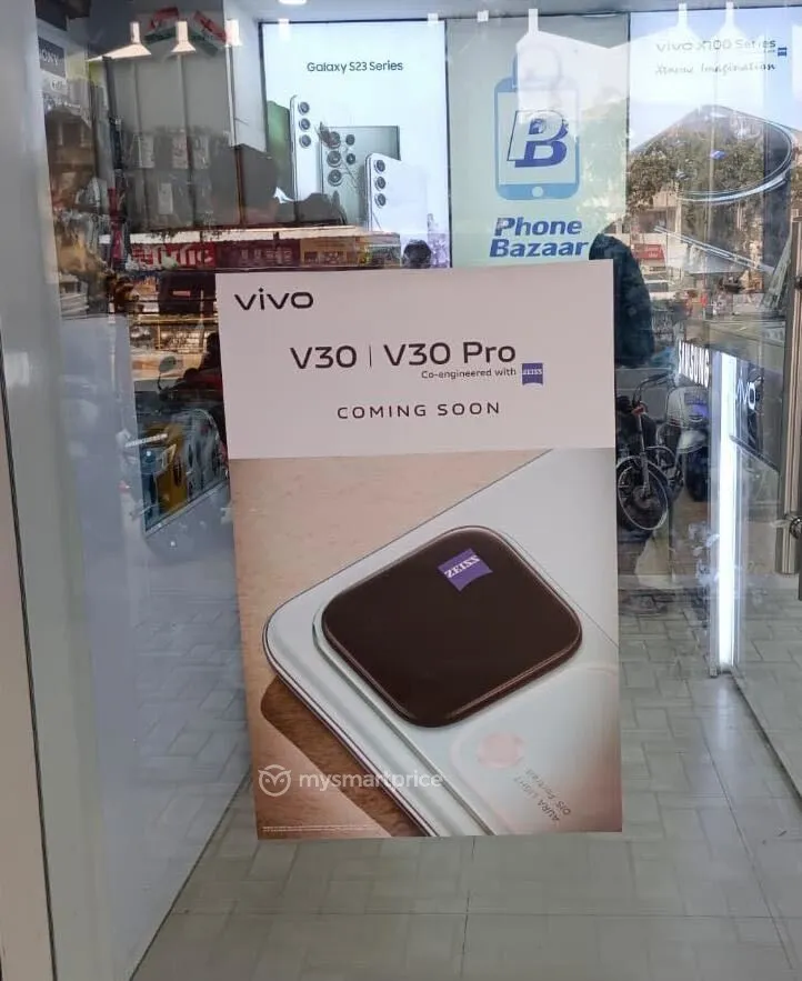 MySmartPrice contributors allegedly spots Vivo V30 posters while out and about. (Source: MySmartPrice)