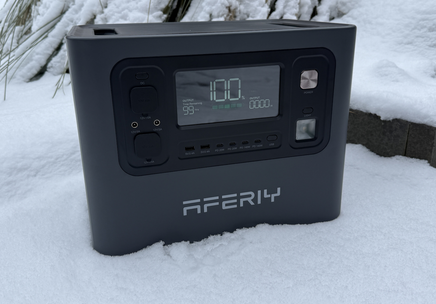 Affordable 2 kWh power station with 2,800 W and UPS: Aferiy P280 in practical test