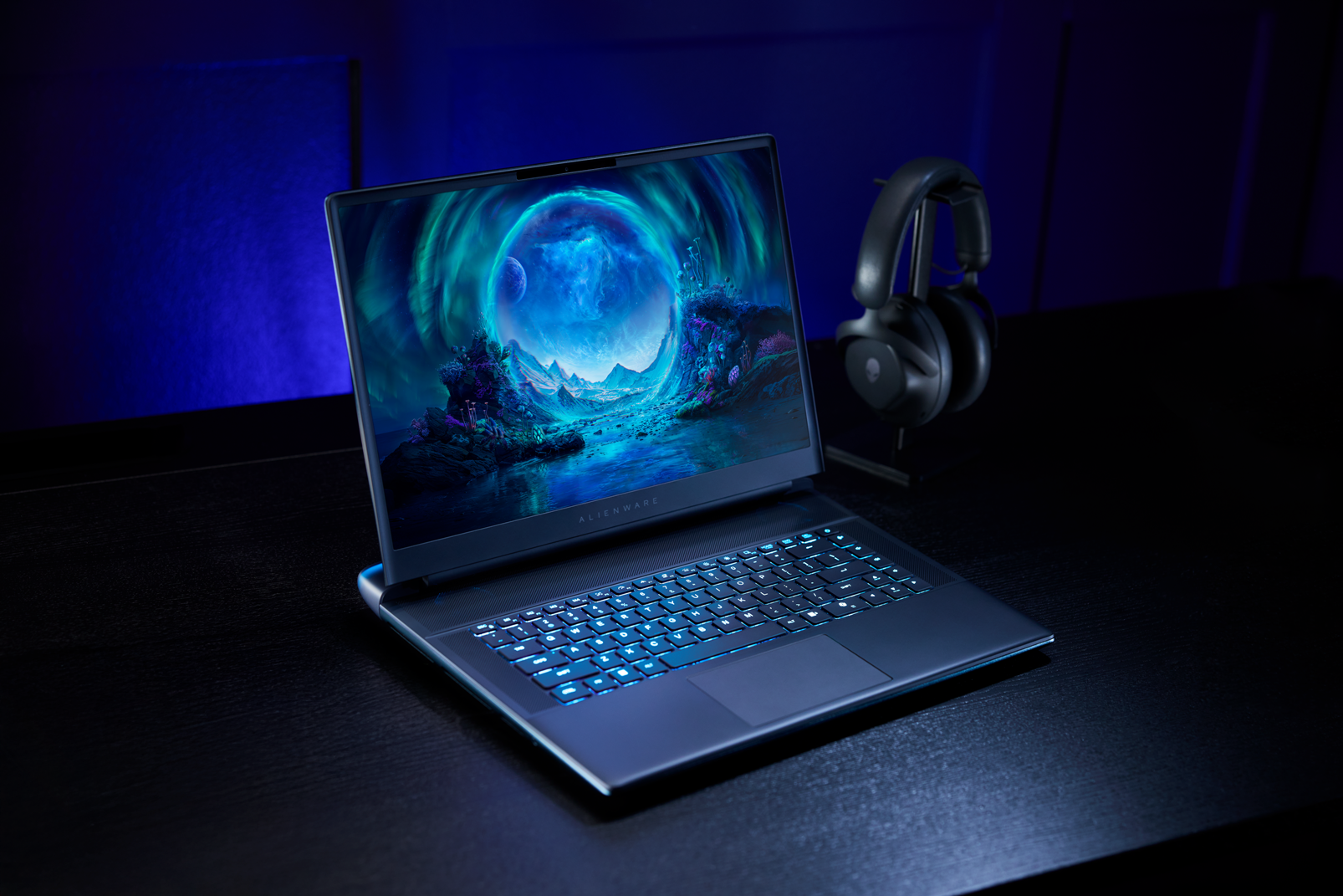 New OLED option is exactly what the Alienware 16 needed if it weren't for one big problem