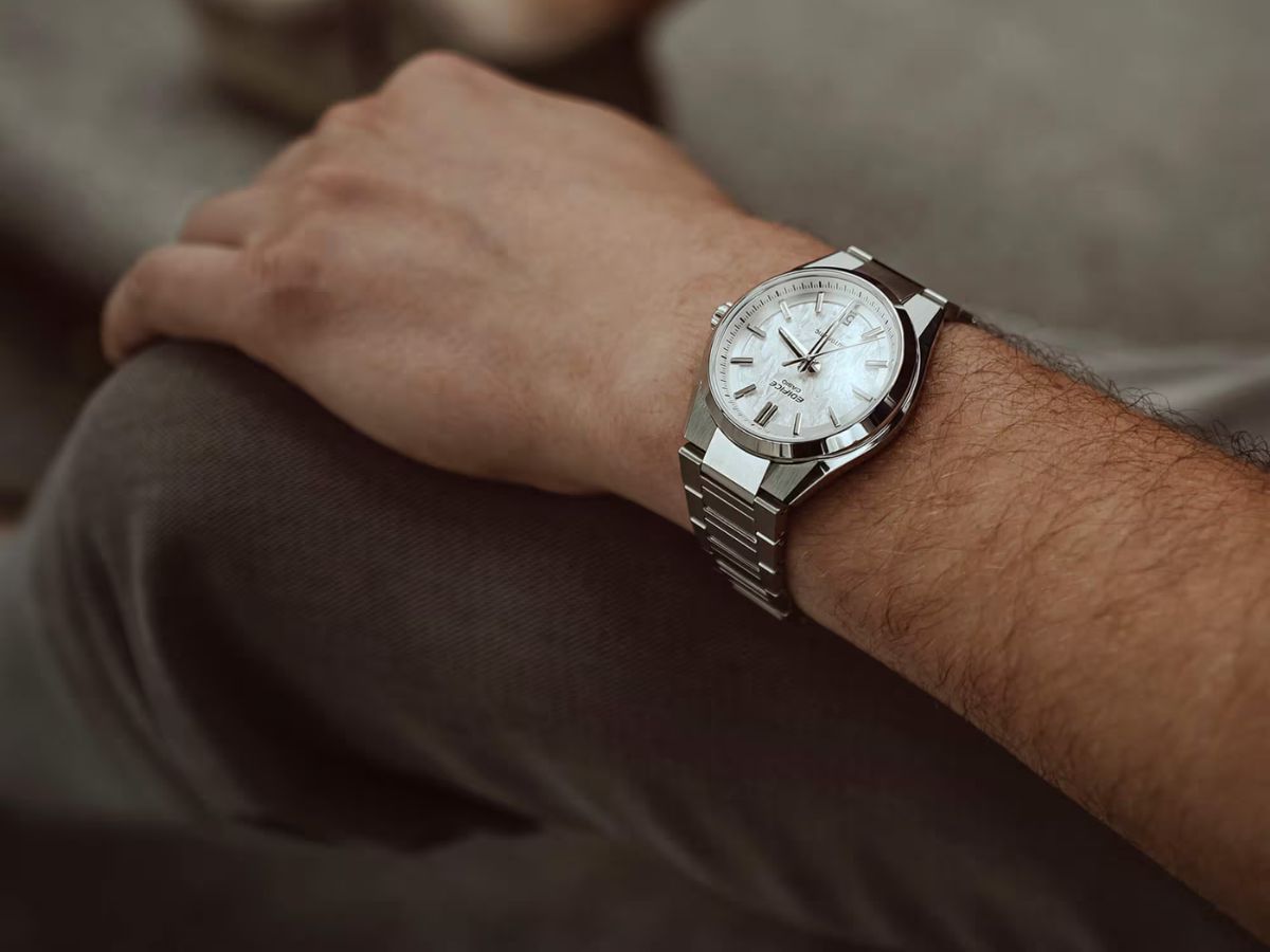 Casio Edifice EFK-100 mechanical watch on the way to UK