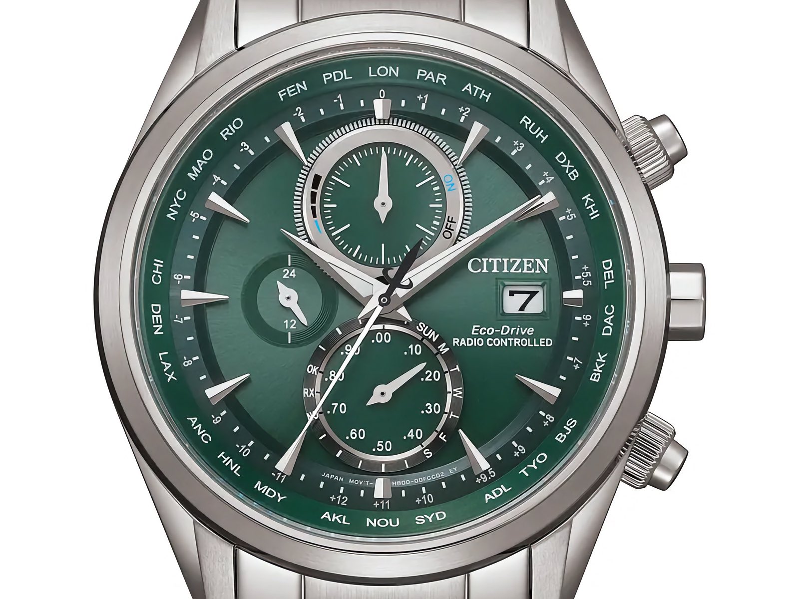 Citizen’s new world-time chronograph can automatically adjust the time when you travel