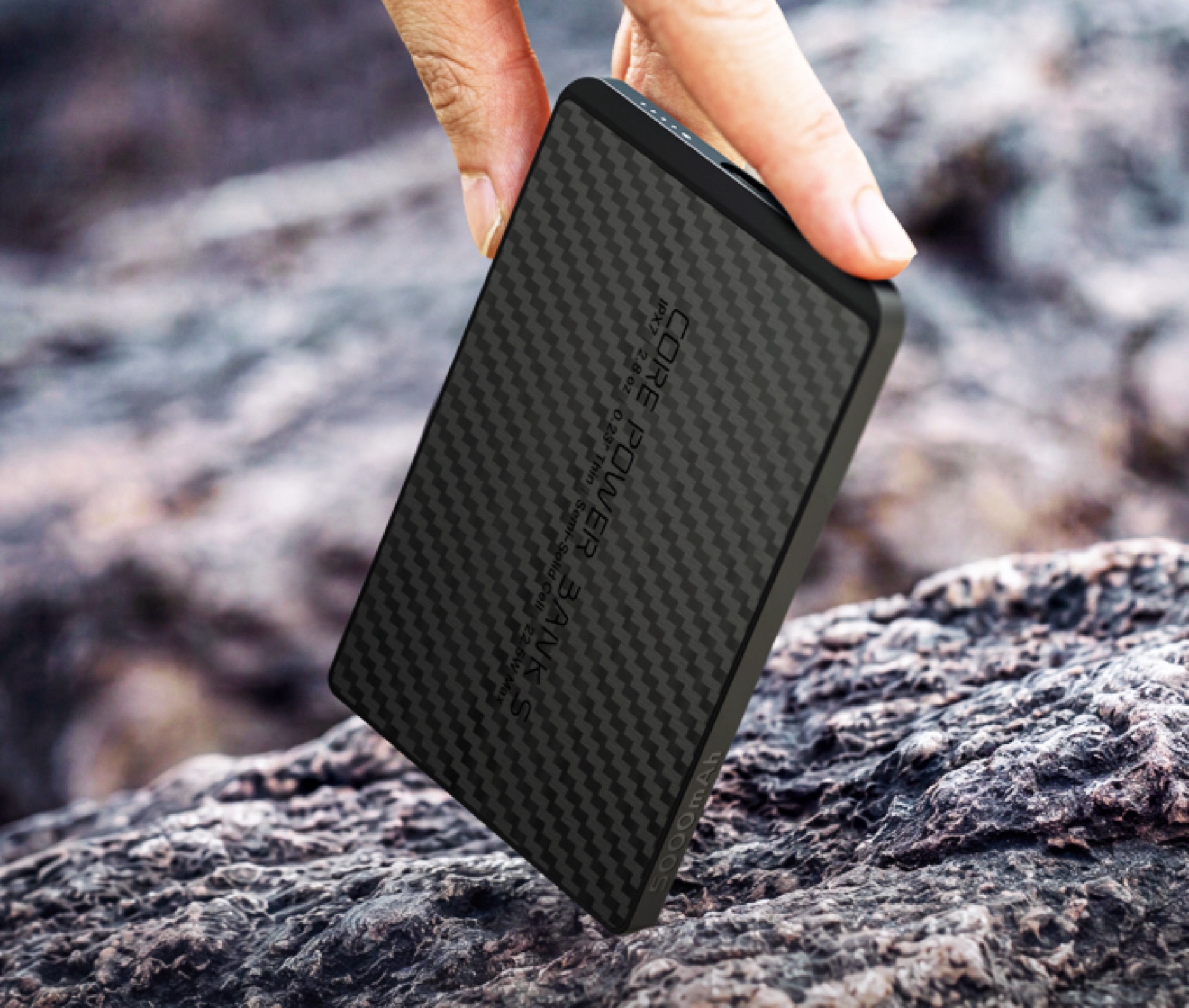 Waterproof 78-gram carbon fiber power bank launches into crowdfunding