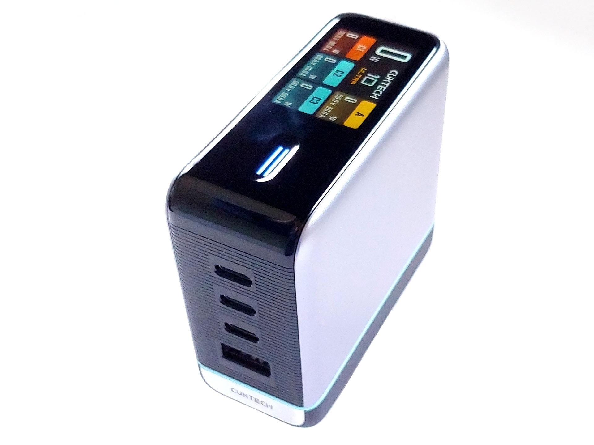 Cuktech 10 Ultra hands-on review: Colorful 4-port USB charger