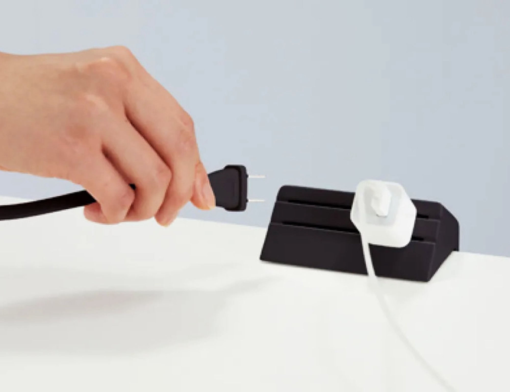 Kokuyo Energy Line from Japan powers five devices without a single outlet