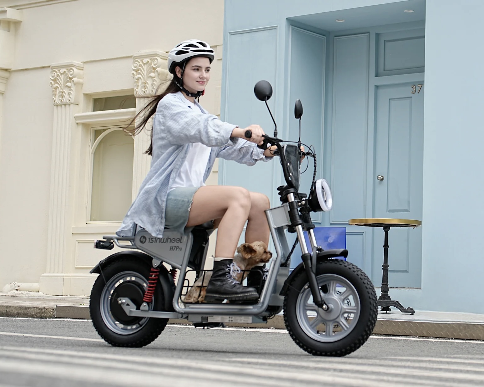 isinwheel launches two new high-performance e-scooters with 43 miles of range