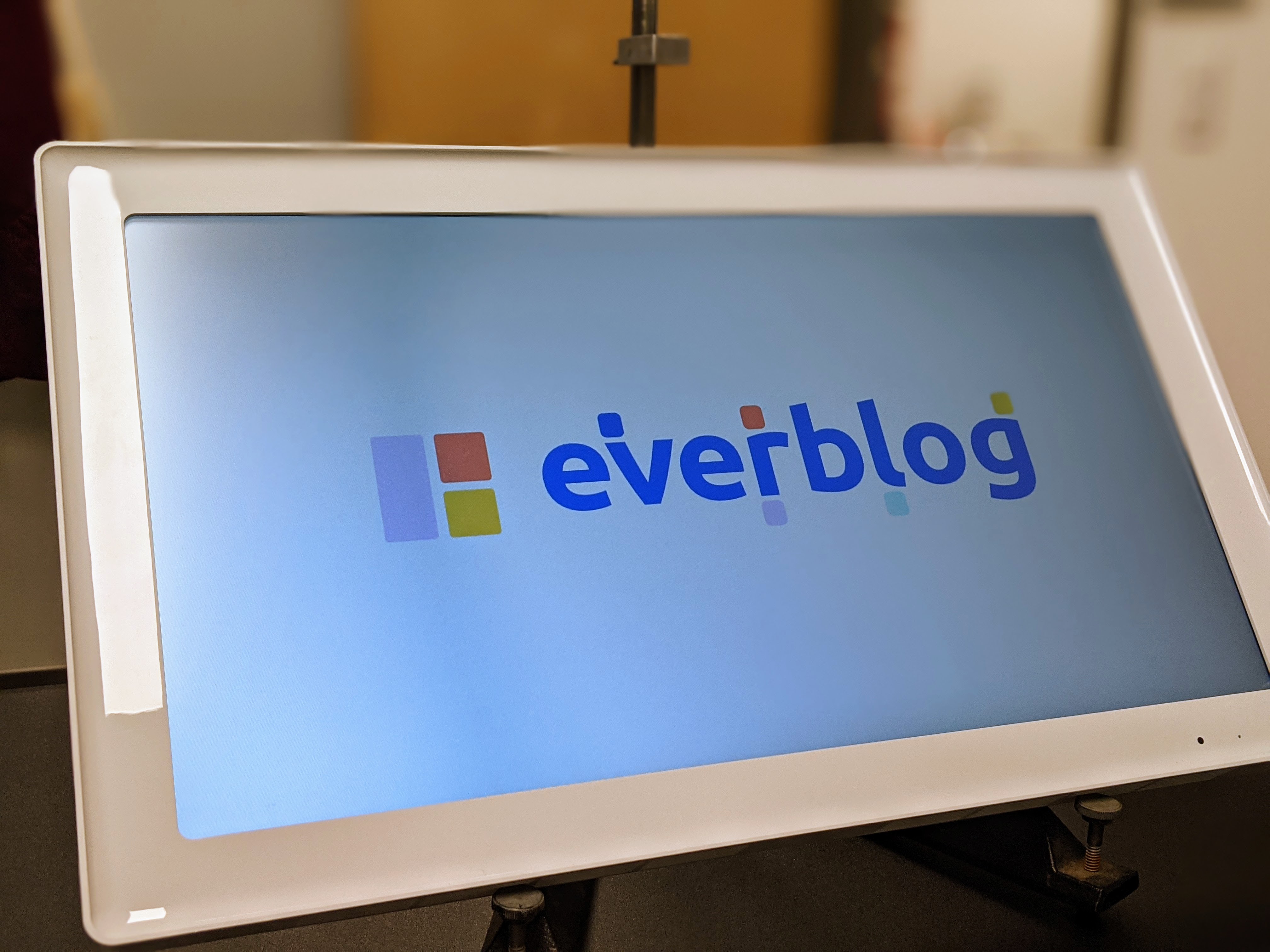 Everblog Smart Calendar Review: An organizers dream with a secret