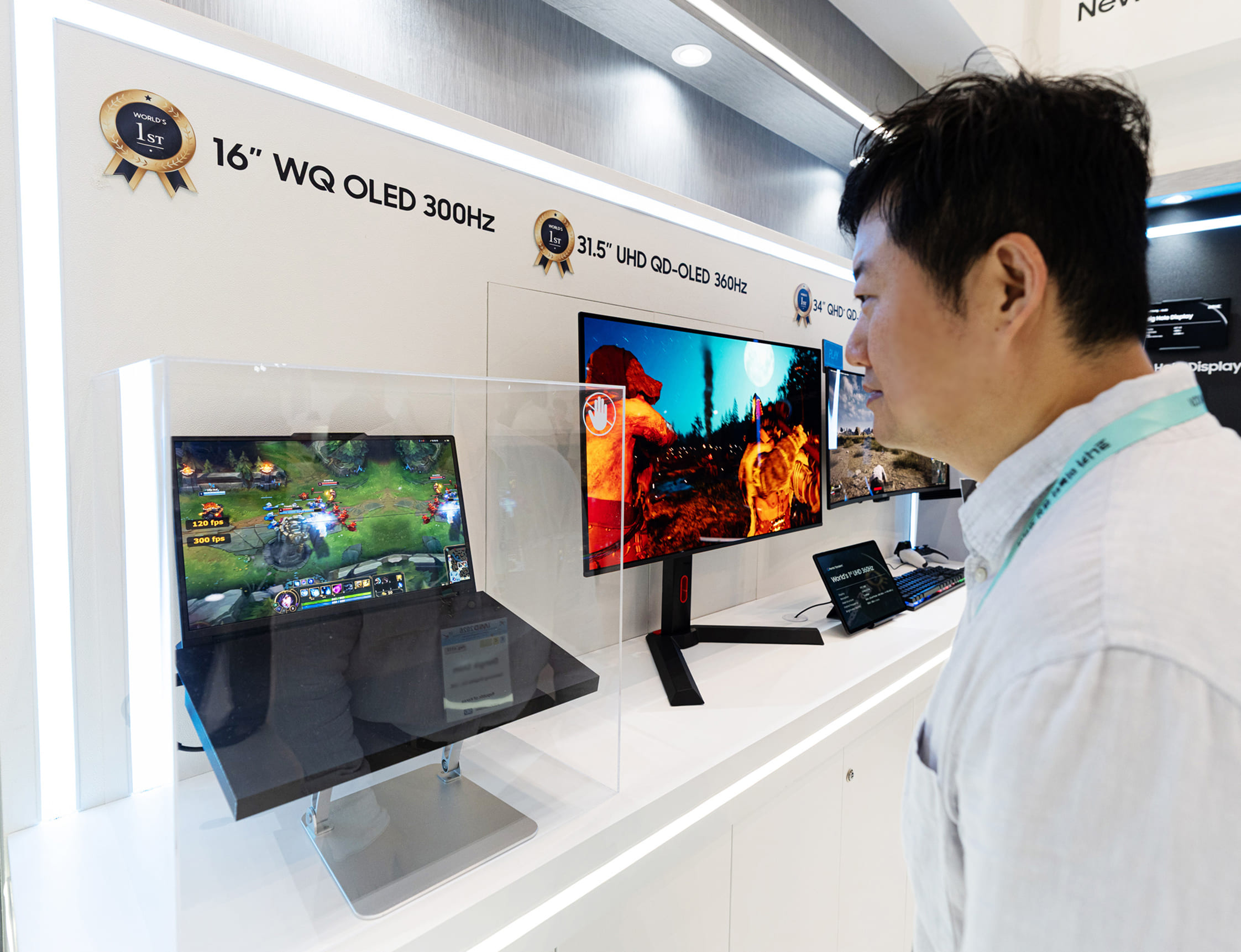 Samsung showcases world’s first 300Hz OLED laptop display