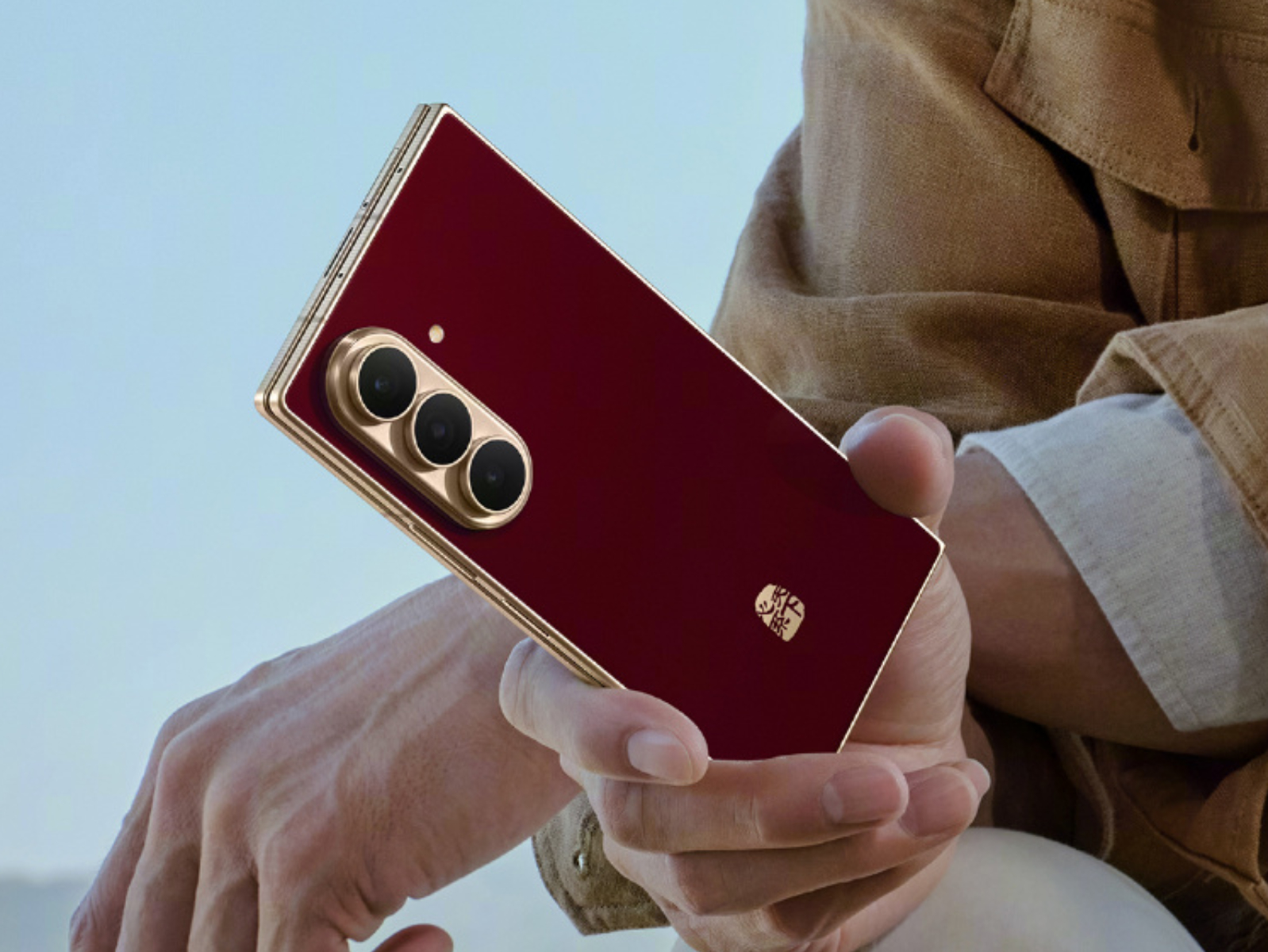 Samsung releases new ultra-premium foldable with special designs