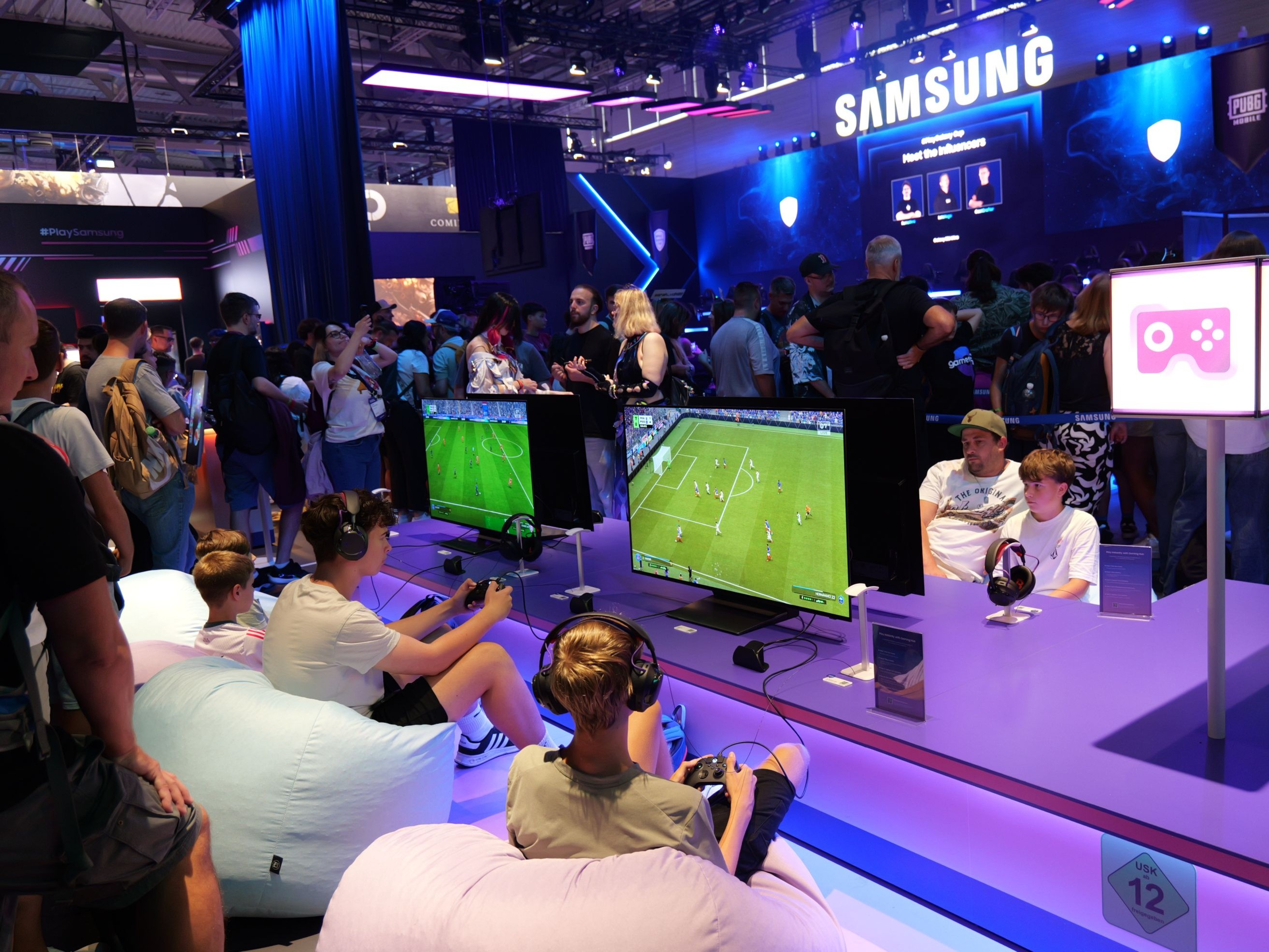 Inside Samsung’s Gamescom booth: Fast monitors and next-gen SSDs