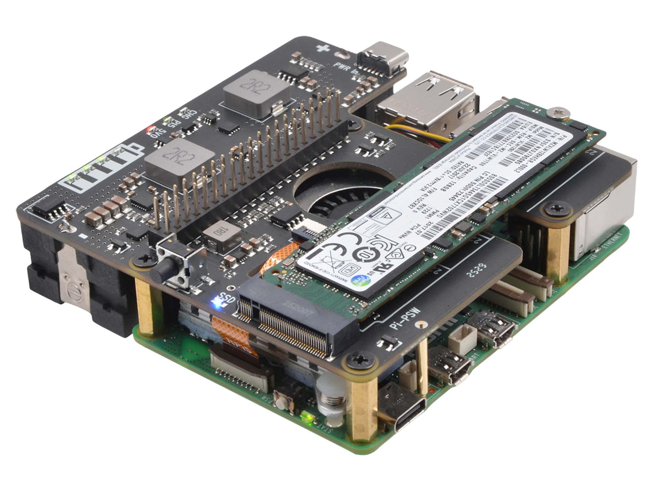 X1208 expands Raspberry Pi 5 with NVMe SSD slot and UPS feature