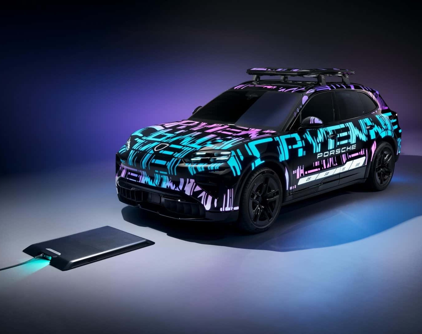 Yeni Porsche Cayenne Electric: simsiz doldurma və 600 km məsafə