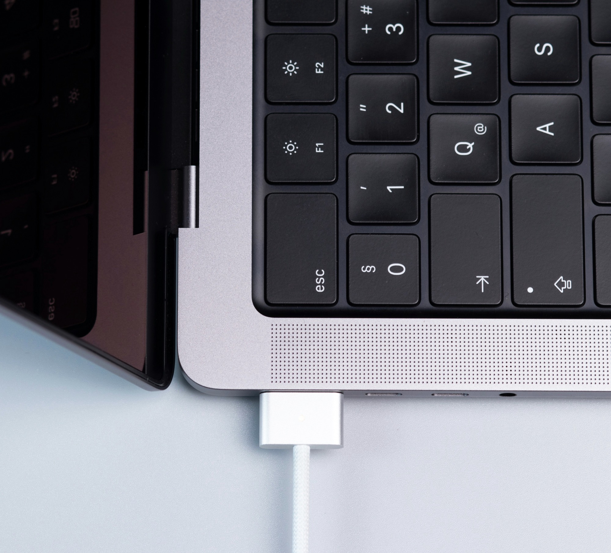 Free app reveals capabilities of USB-C cables for MacBook Air and other devices