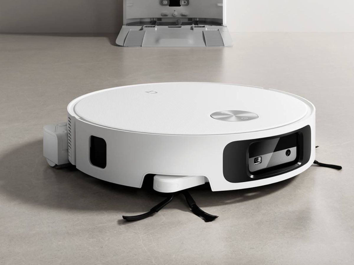 Cheaper Xiaomi robot vacuum with roller mop launches