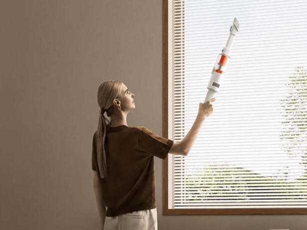 Xiaomi Vacuum Cleaner P30 本体 Xiaomi P30: 1.46kg 2-in-1 vac reaches under furniture & ceilings