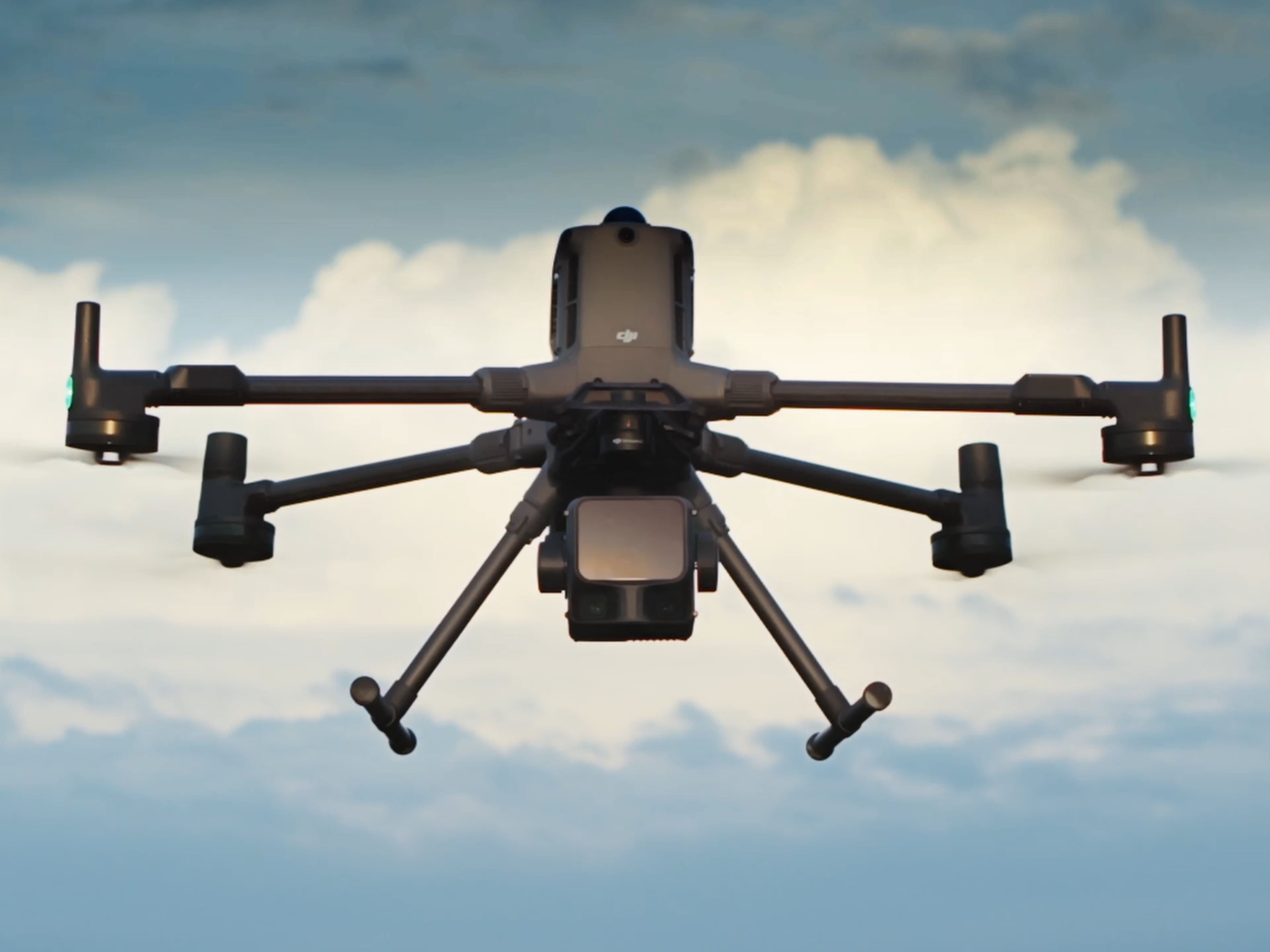 DJI launches Zenmuse L3 with LiDAR and RGB sensors With the Zenmuse L3, drone maker DJI offers a new system for capturing high-quality images. It can take regular photos and videos but also create 3D models.Silvio Werner, 04 Nov 2025…