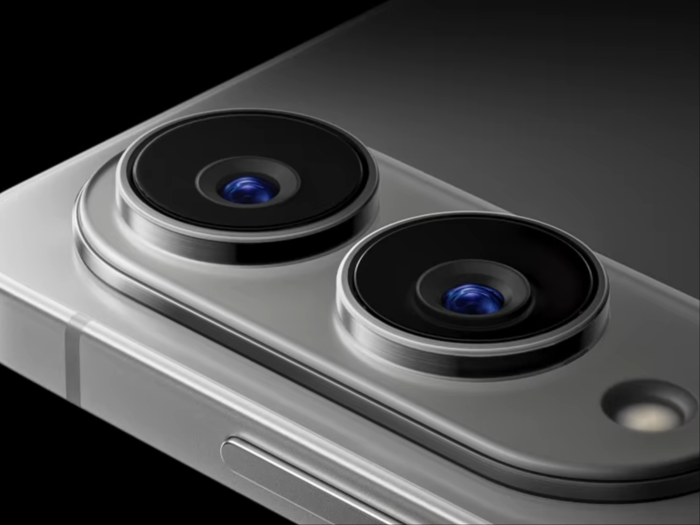 Surprise! The Edge could be back on the menu with Galaxy S27 series, and even slimmer this time