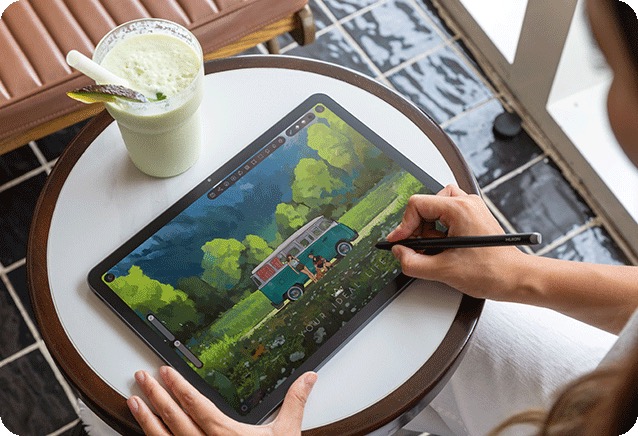 The Kamvas Pad 12 tablet comes with an EMR pen with pressure and tilt sensitivity.