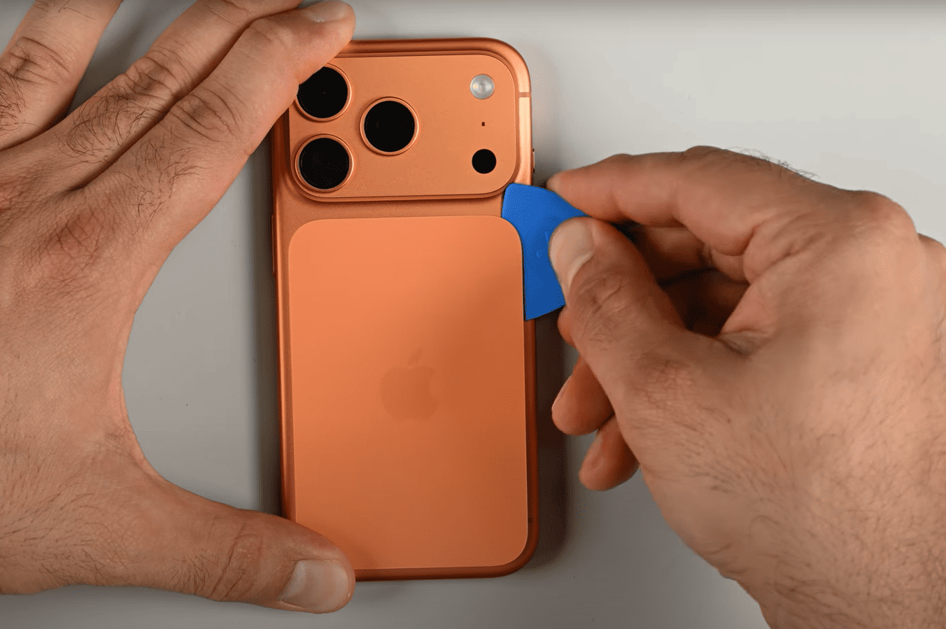 Scratchgate Exposed: iPhone 17 Pro’s Shocking Flaw Revealed by iFixit’s Teardown