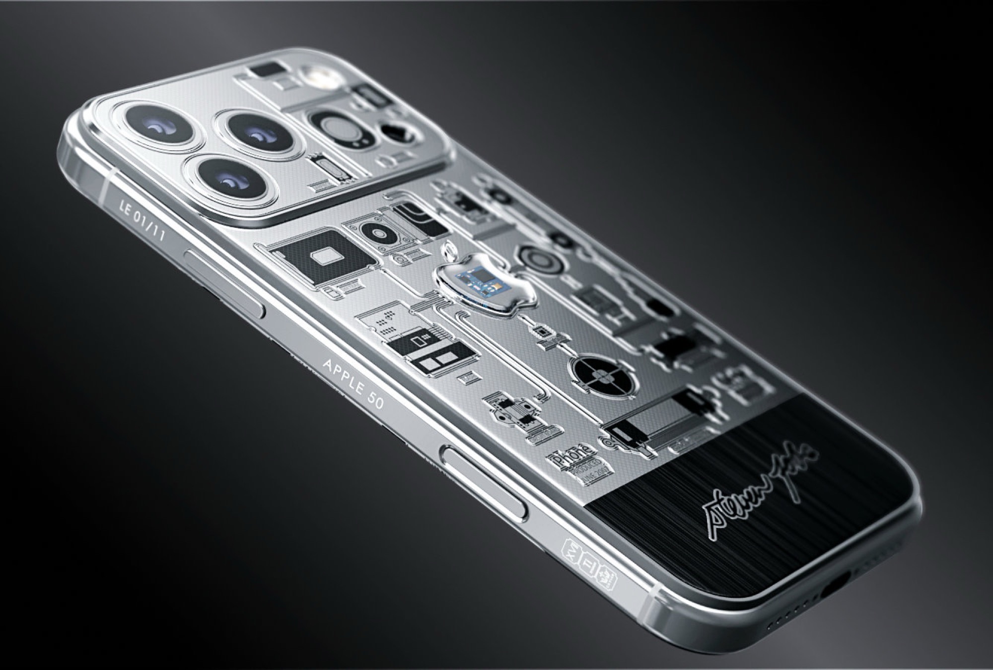 Apple iPhone 17 Pro 2007 Edition contains part of the first iPhone's mainboard