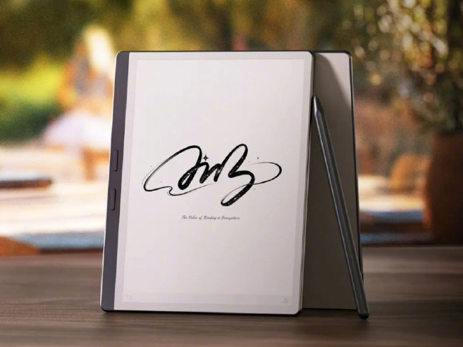 iReader's new E Ink tablet is a smaller alternative to the reMarkable Paper Pure and Kindle Scribe
