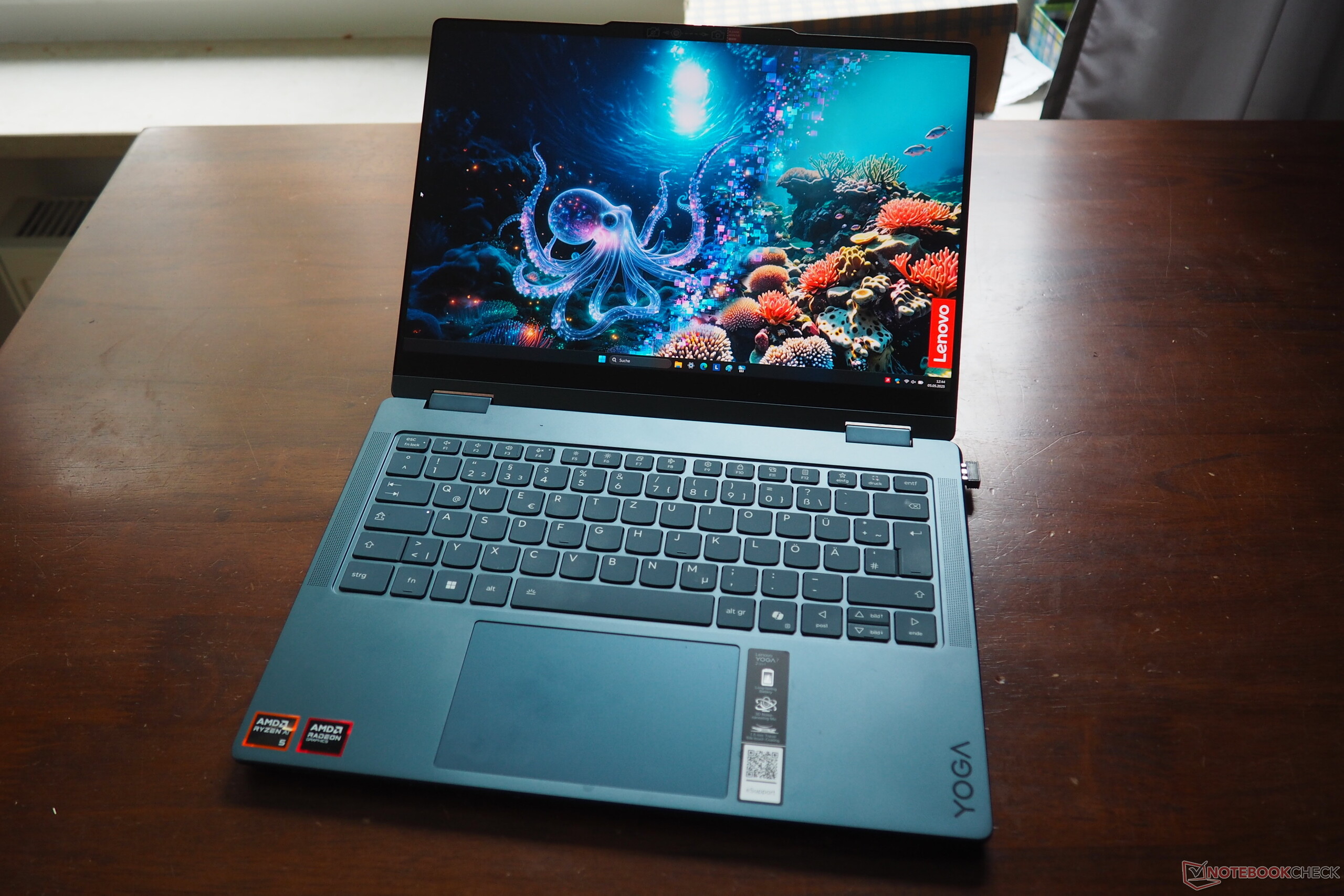 This Lenovo Yoga 7 laptop is now 31% off, rocks OLED display and 8-core AMD Ryzen 7 APU