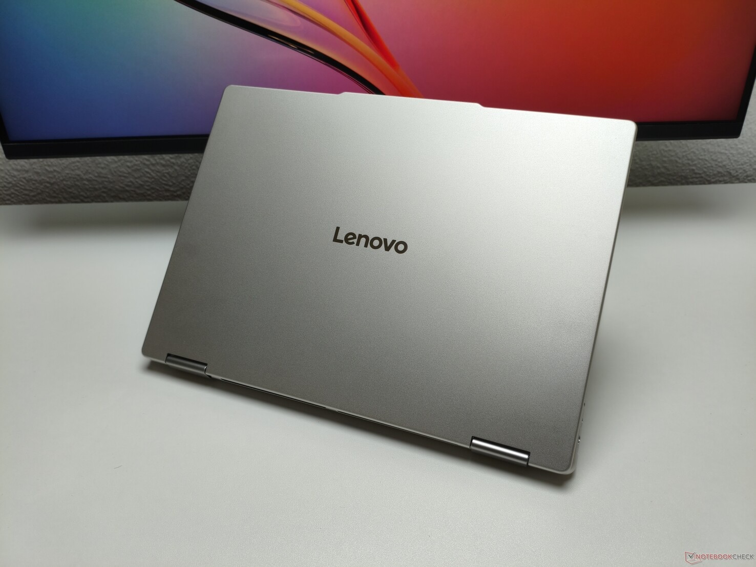 Lenovo laptop with 24 GB RAM and AMD Ryzen APU scores $550 discount