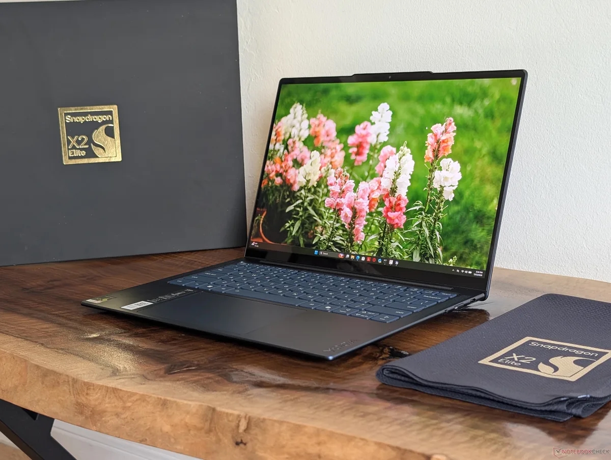 This Lenovo Yoga laptop is now $600 off, packs beautiful OLED display and 16 GB DDR5 RAM