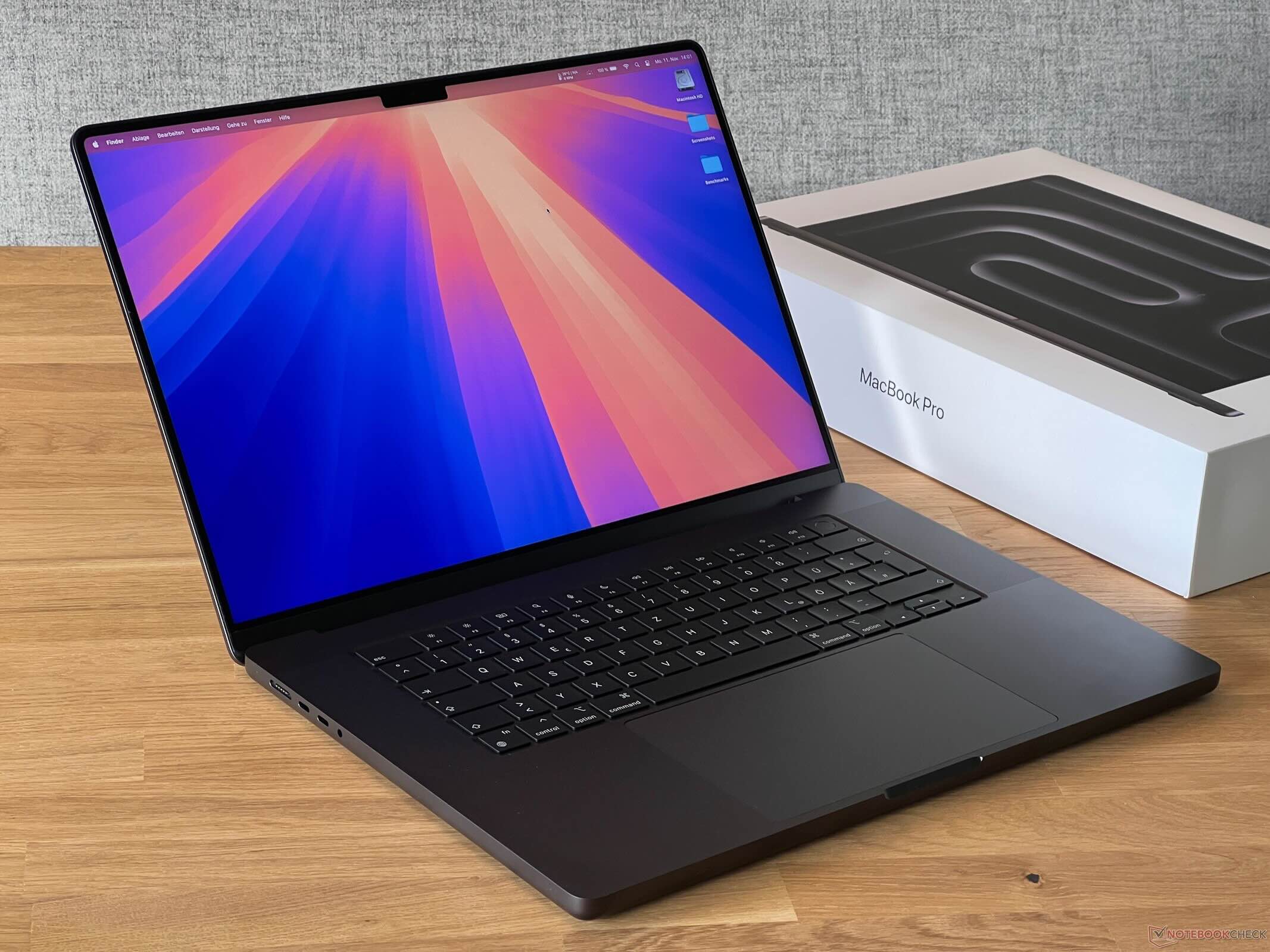 16-inch MacBook Pro with 48 GB RAM and 18-core CPU gets $650 discount