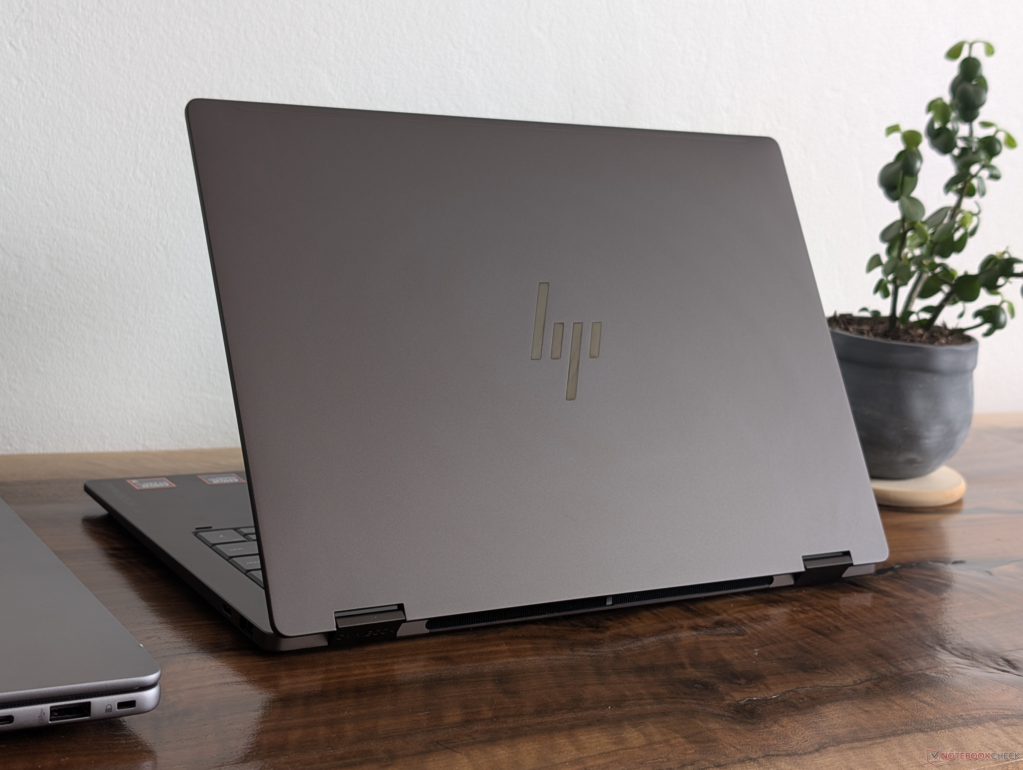 HP OmniBook X Flip 14 comes in AMD and Intel flavors, but our pick is obvious