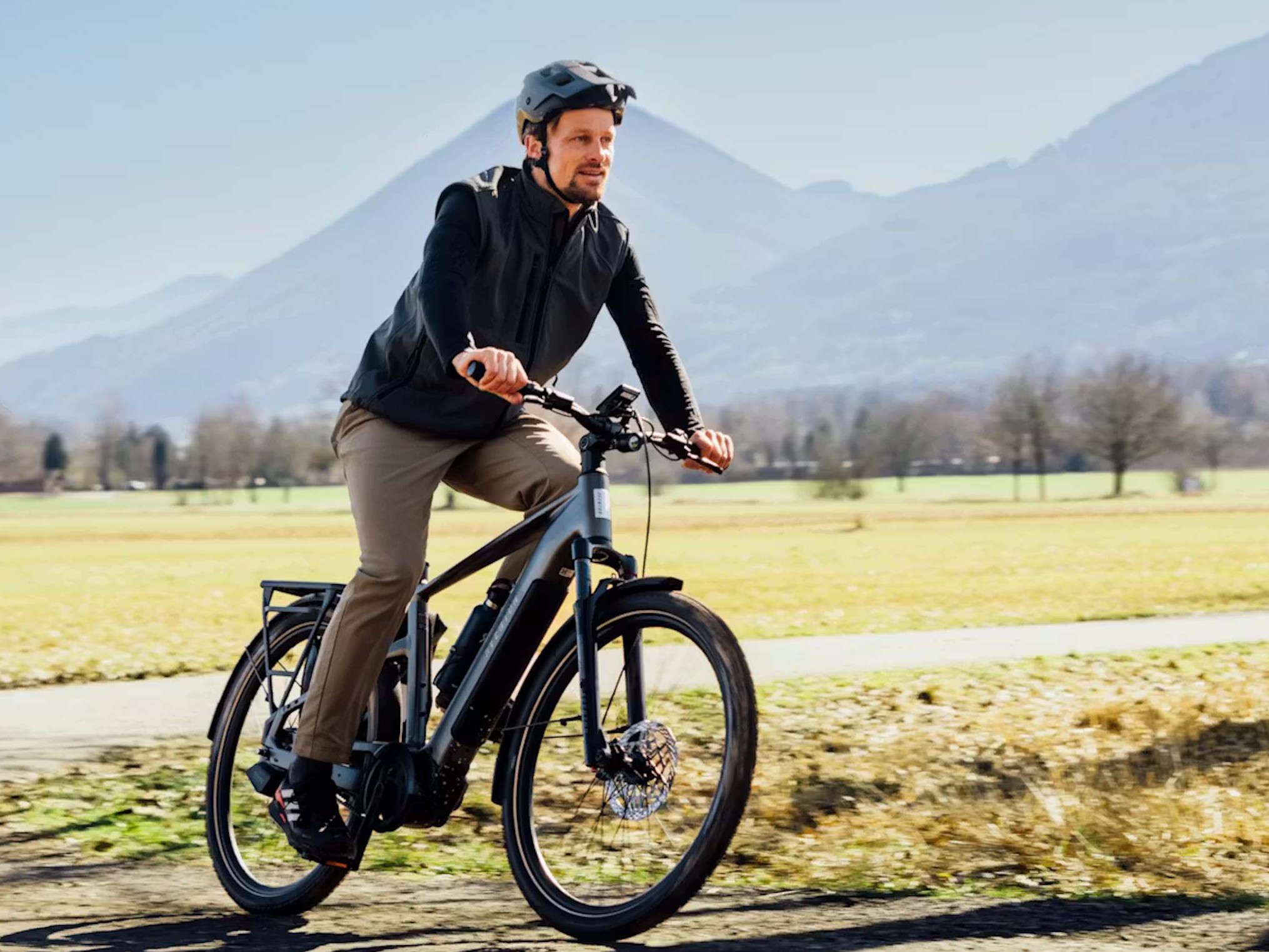 Automatic gear shifts: New trekking e-bike offers 90 Nm, 800Wh and strong specs