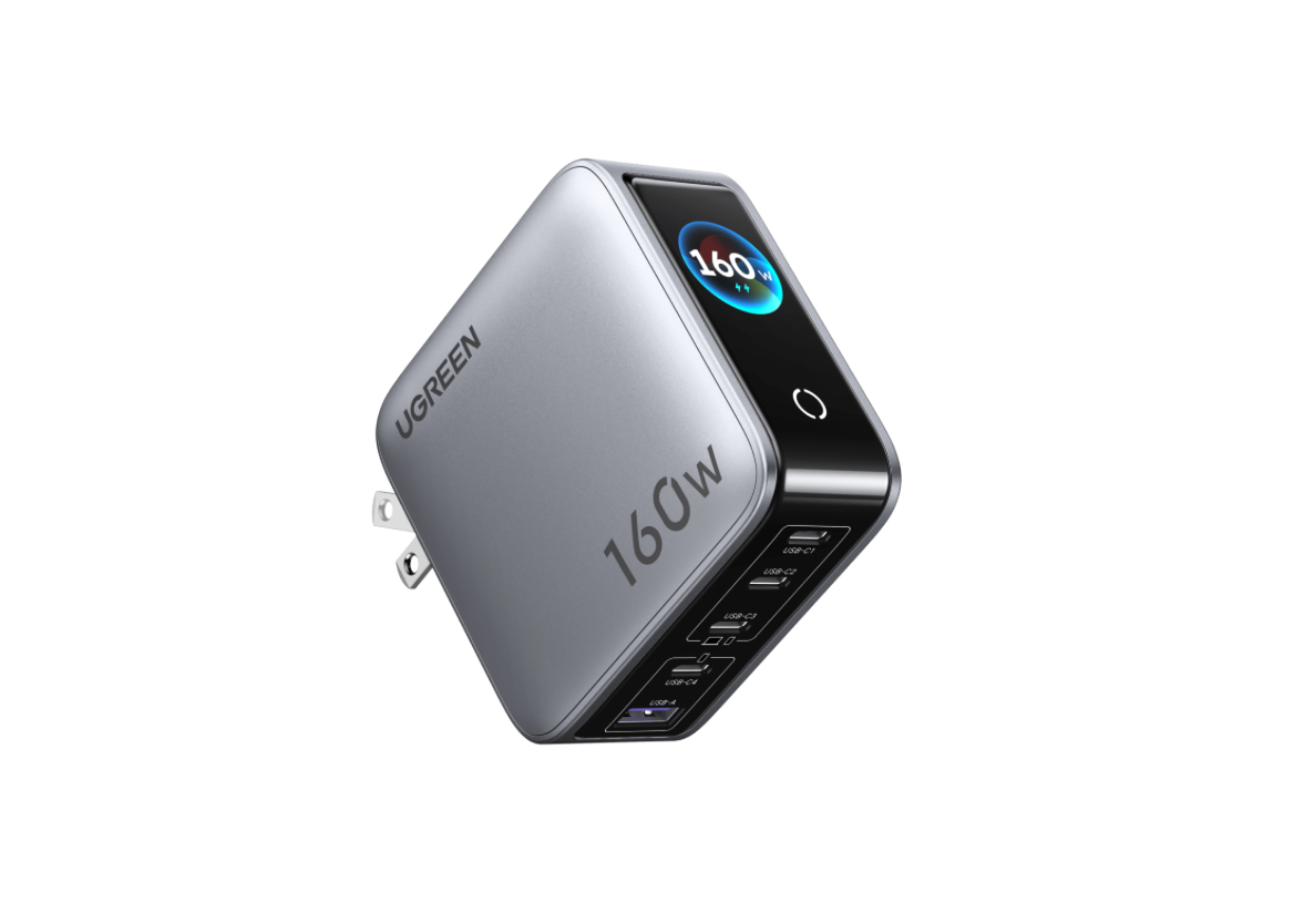 Powerful Ugreen 160W fast charger with five output ports gets a 33% discount
