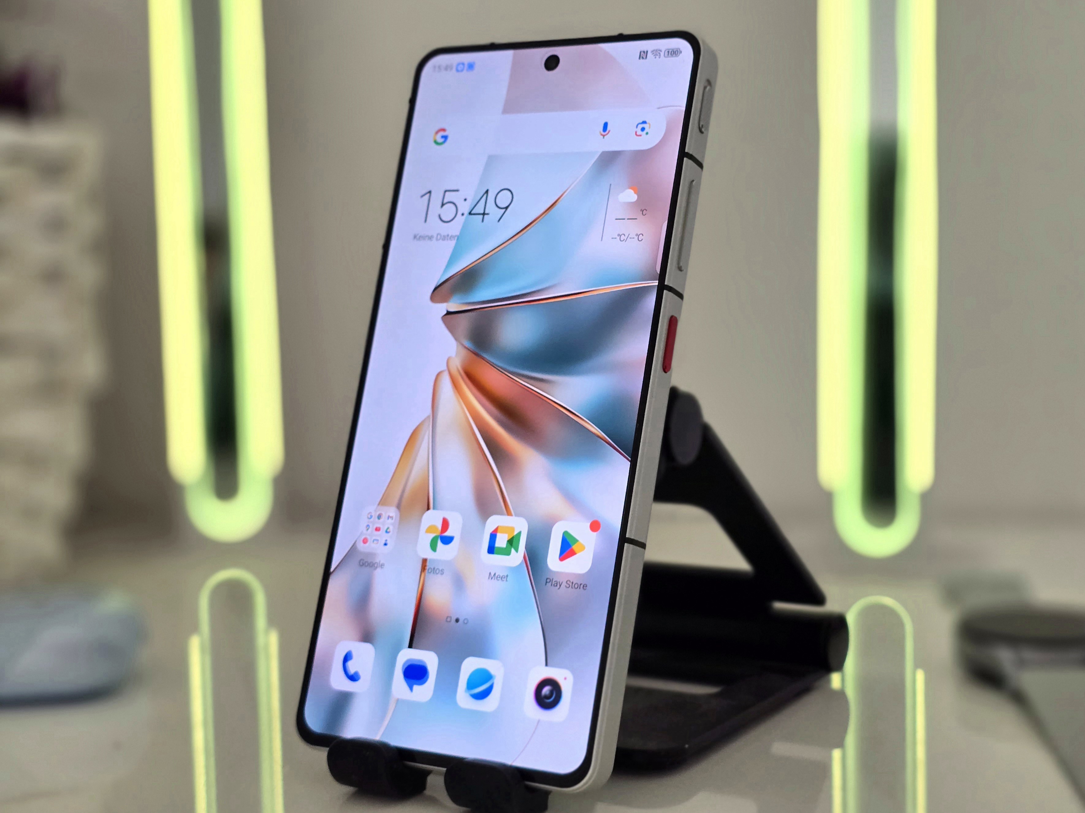 Nubia Z60S Pro Review: Flagship killer smartphone with an unusual