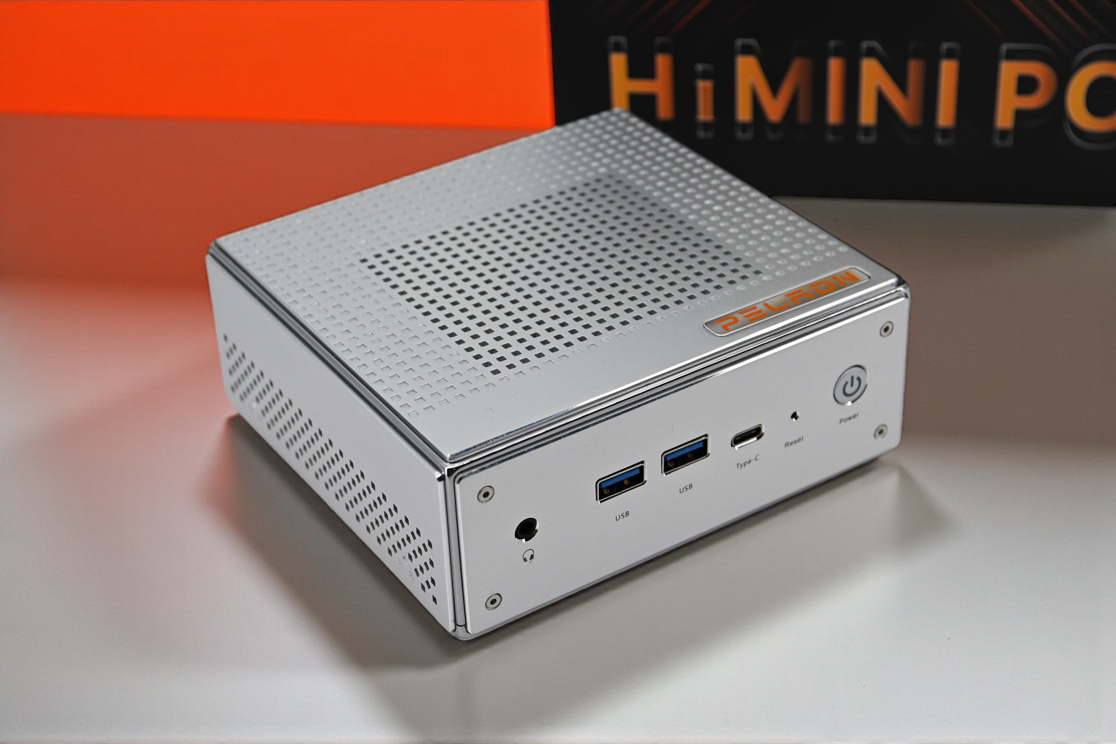 Powerful mini PC for the money? Peladn HA-4 challenges Geekom