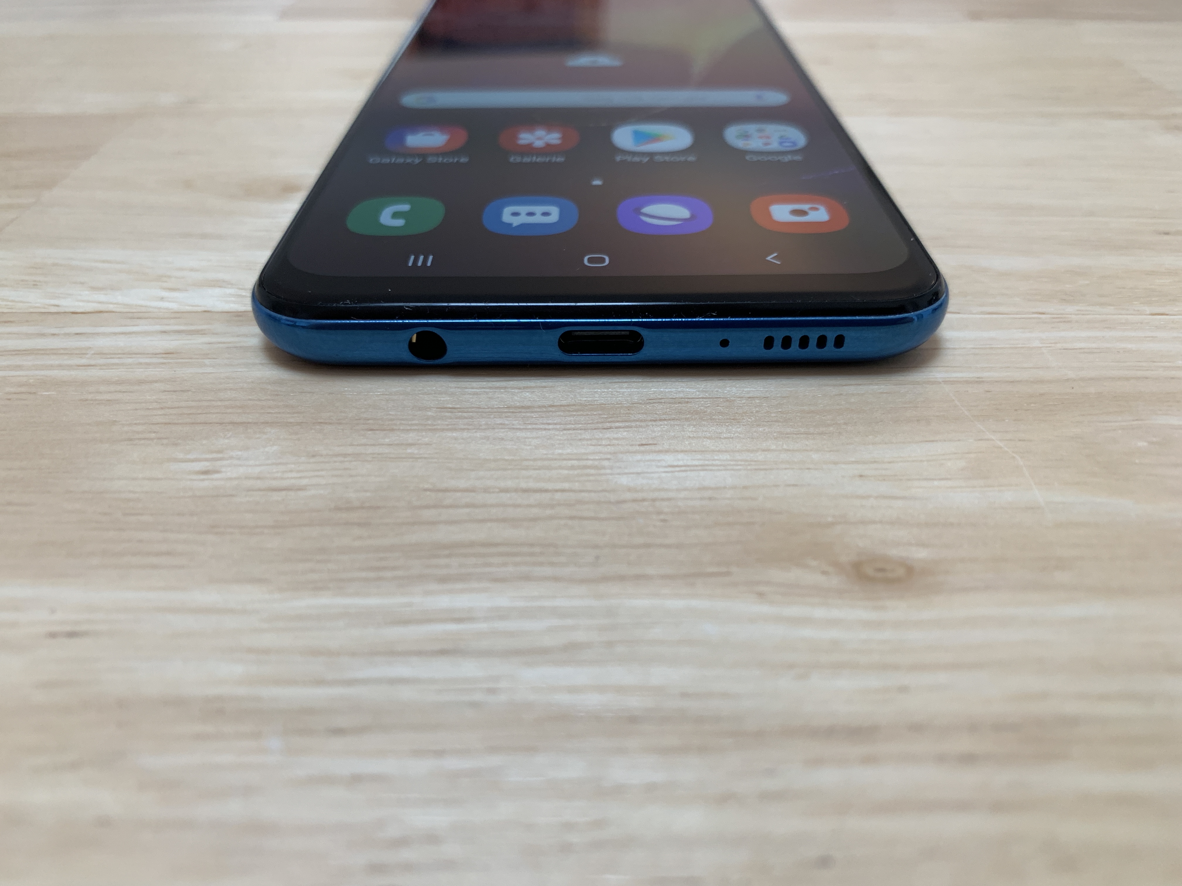 Xiaomi MI A7 Samsung Galaxy A50 Smartphone Review NotebookCheck net 