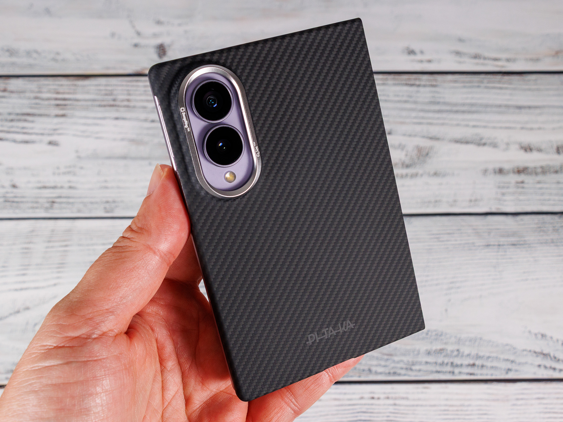 Ultra-thin aramid protection: Pitaka cases for the Samsung Galaxy Z8 Series review