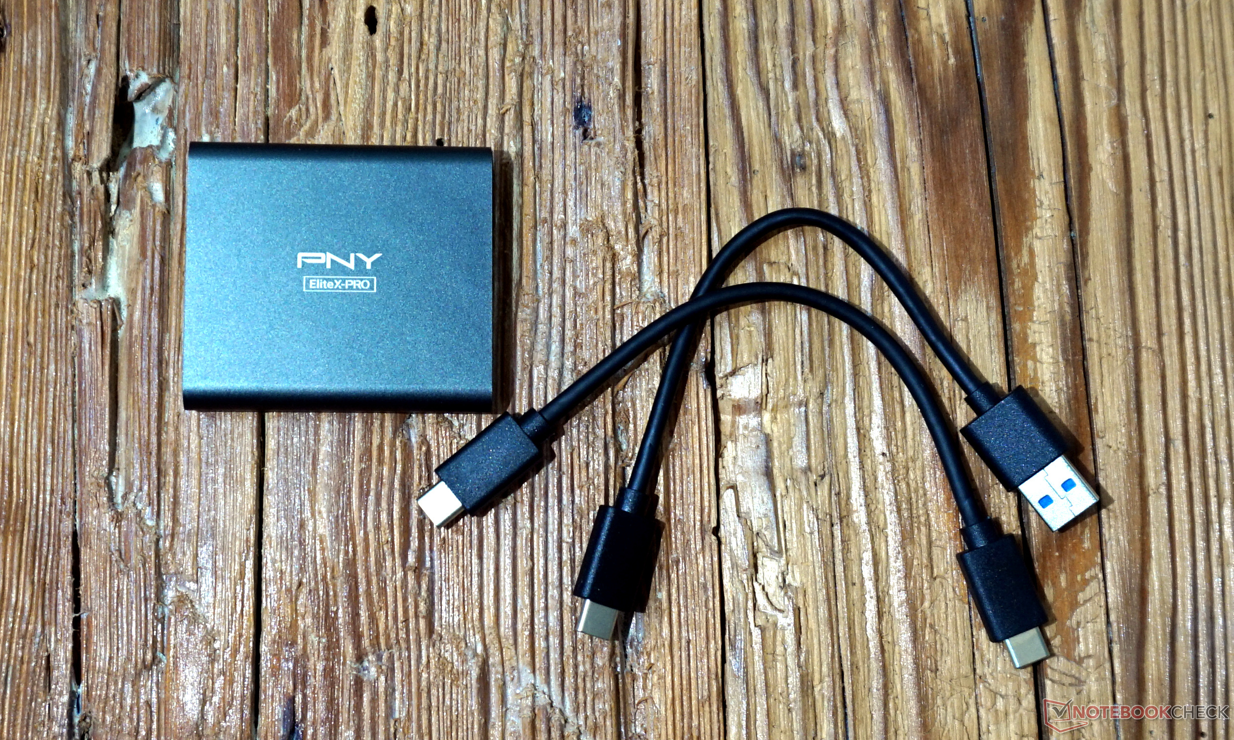 tykkelse pille Indsigt PNY Elite X-Pro external SSD in review: Outstandingly fast, just not  everywhere - NotebookCheck.net Reviews