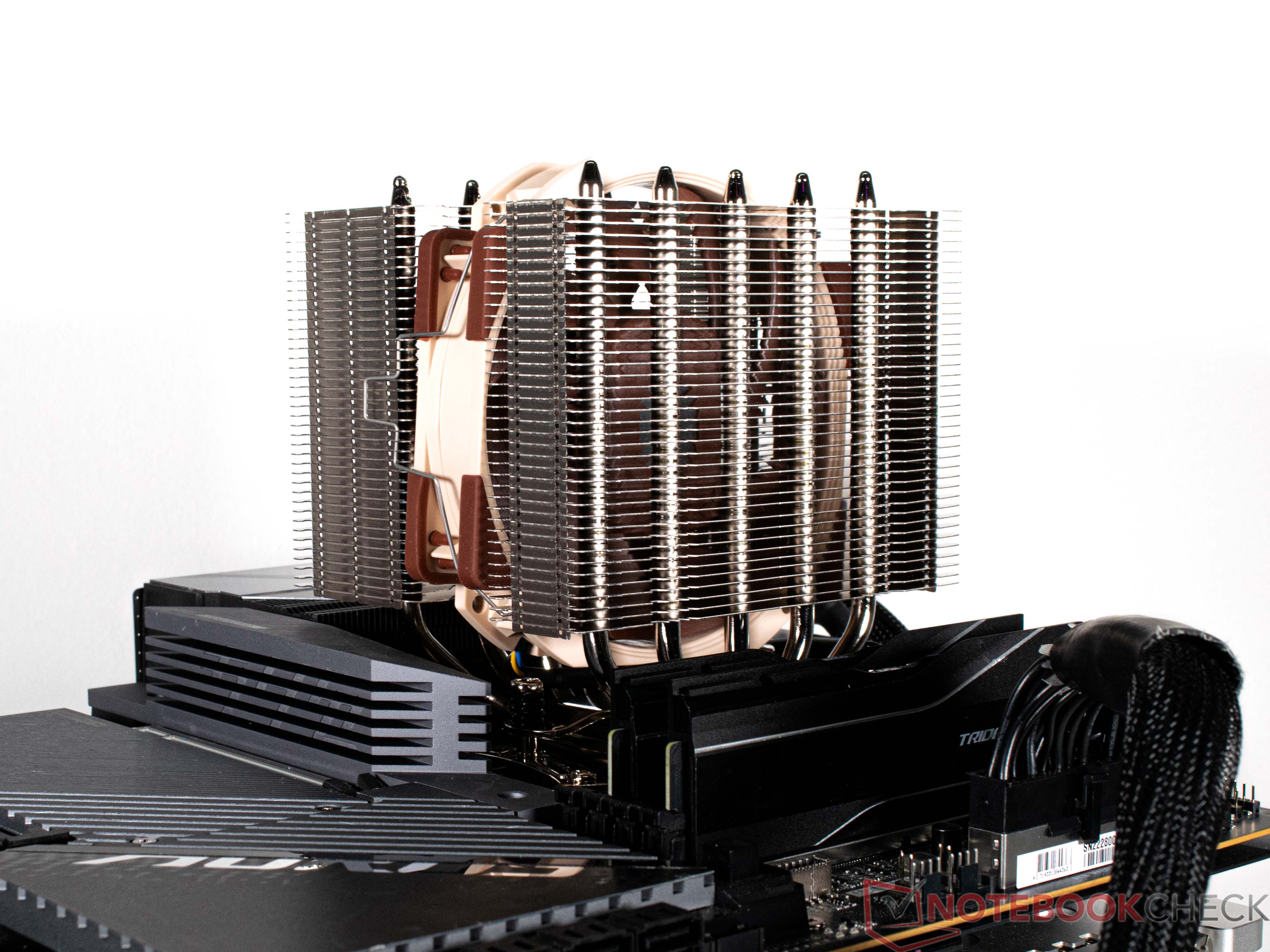 Noctua NH-D12L in review: Powerful premium CPU cooler for all common sockets