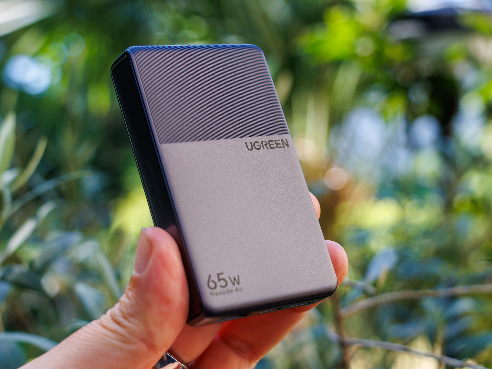 Ugreen Nexode Air Slim fast charger (X865) review: How good is the ultra-thin GaN charger?