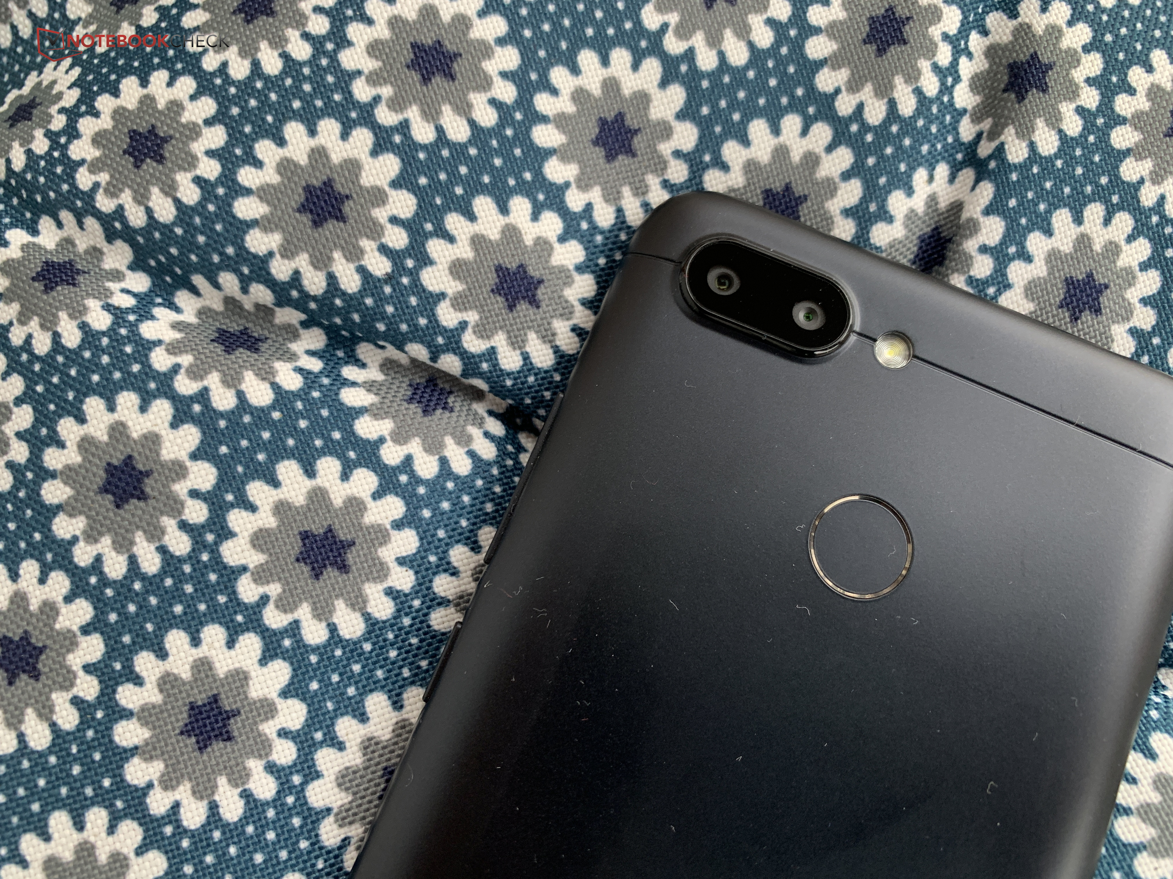 Xiaomi Redmi 6 Smartphone Review Notebookcheck Net Reviews
