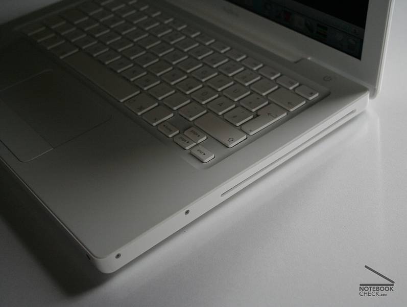 Apple Macbook (Core 2 Duo) - Notebookcheck.net External Reviews