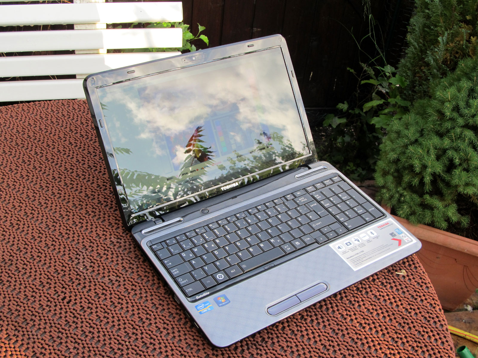 Review Toshiba Satellite L755-14P Notebook - NotebookCheck.net Reviews