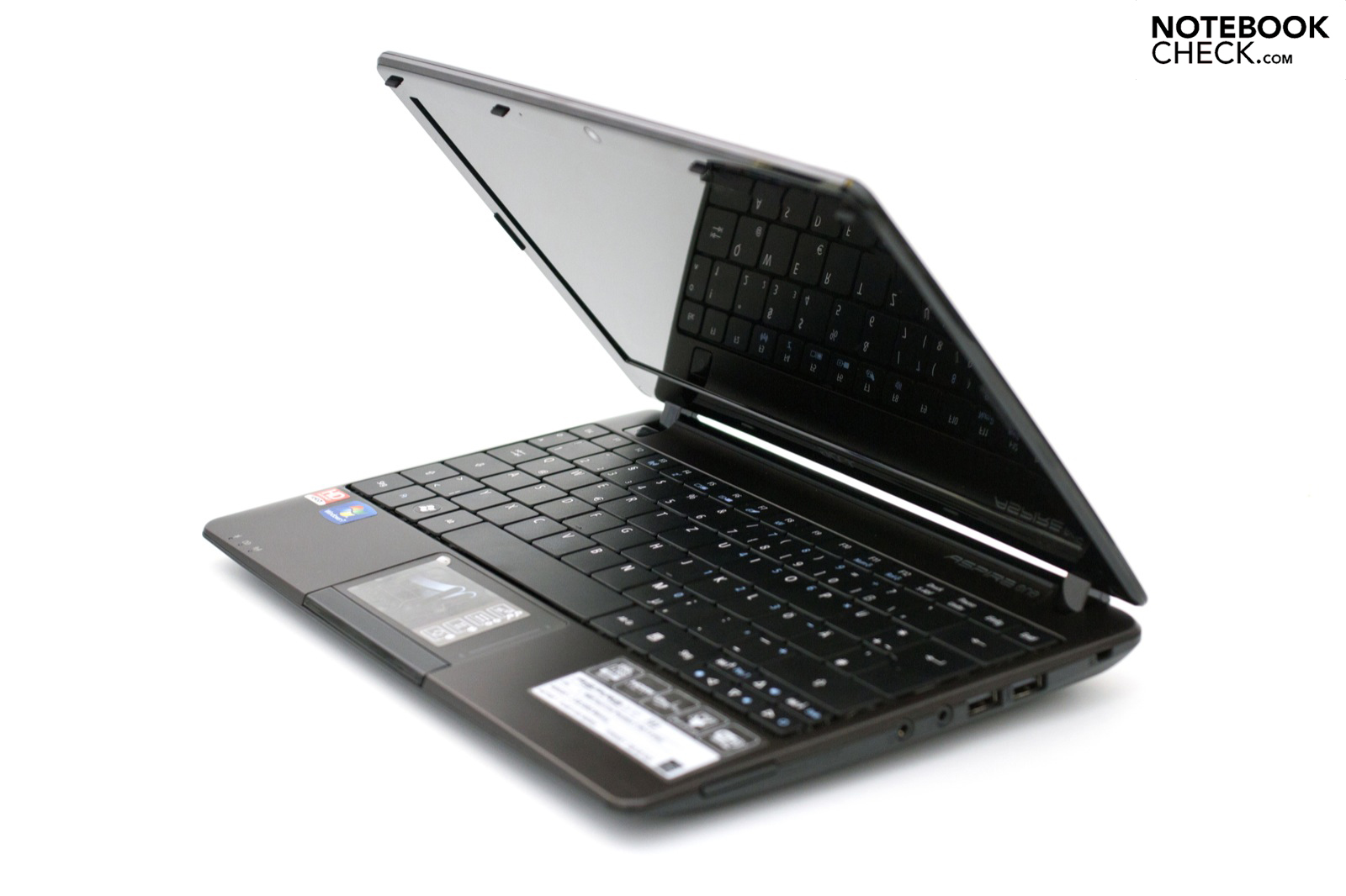 Review Acer Aspire One 722 Netbook - NotebookCheck.net Reviews