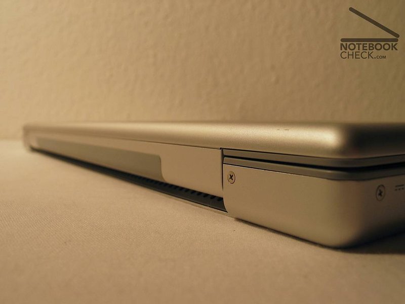 Apple MacBook Pro 15 inch (06/09) - Notebookcheck.fr