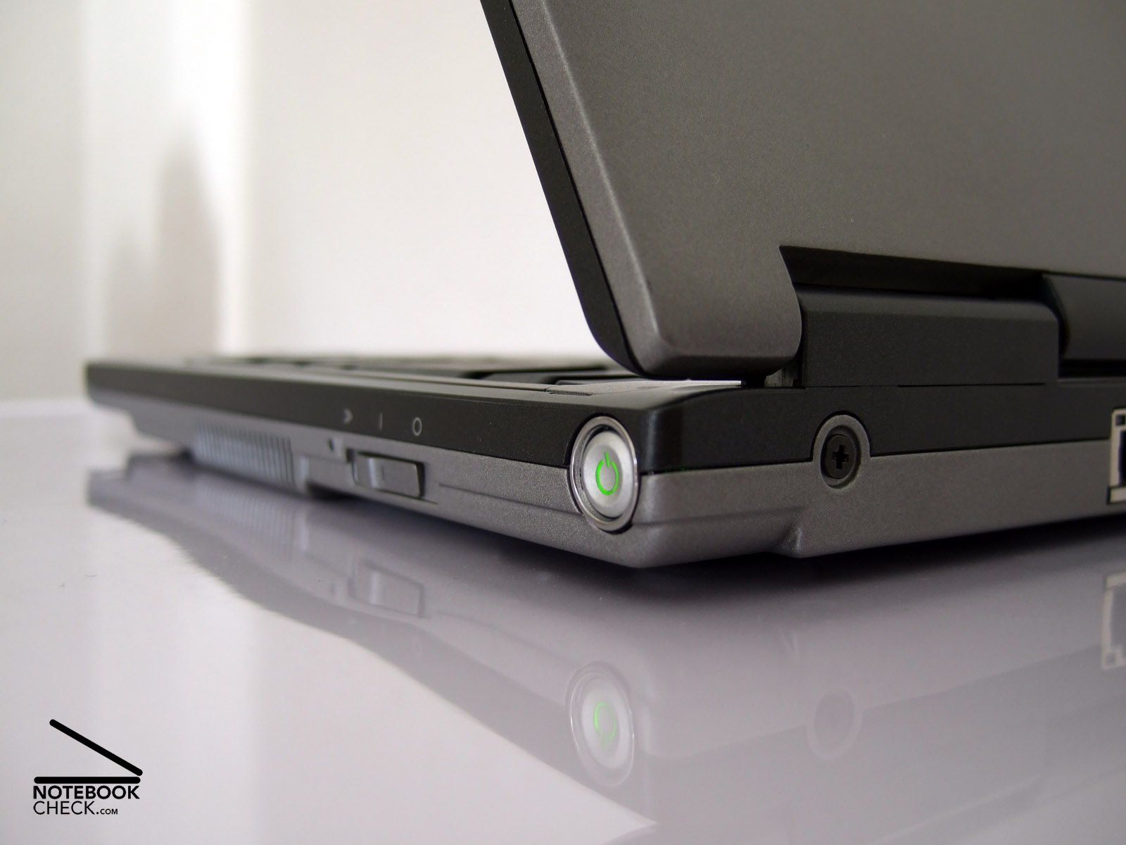 Review Dell Latitude D430 Subnotebook Reviews