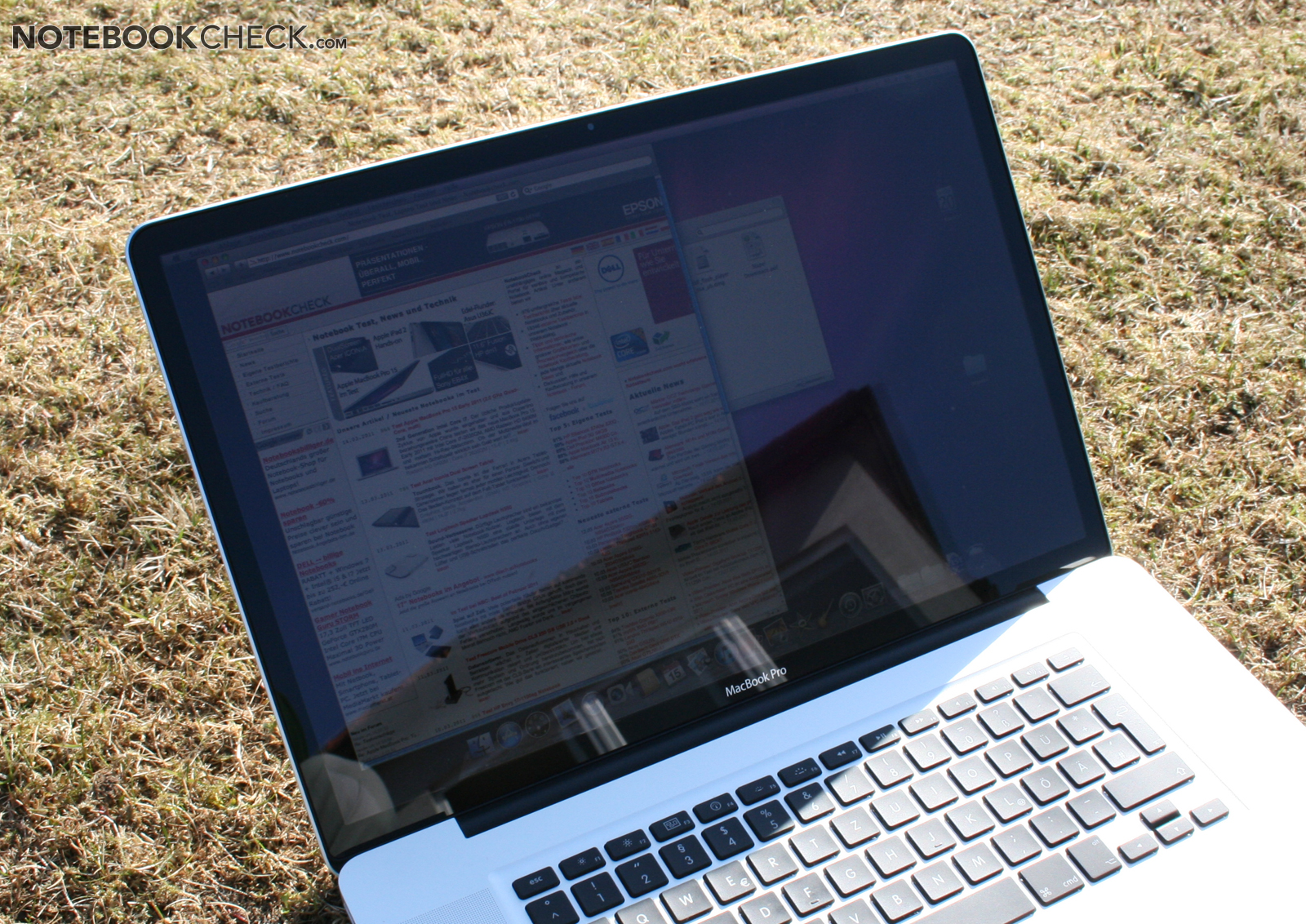 PC/タブレット ノートPC Review Apple MacBook Pro 15 Early 2011 (2.2 GHz quad-core, glare 