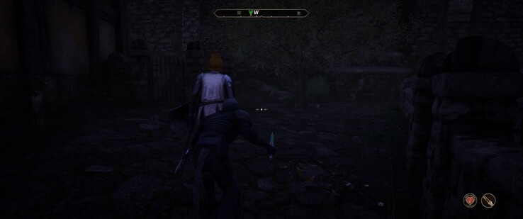 It’s best not to venture out alone at night. The closed eye indicates we are undetected. (Image source: The Elder Scrolls IV: Oblivion Remastered)