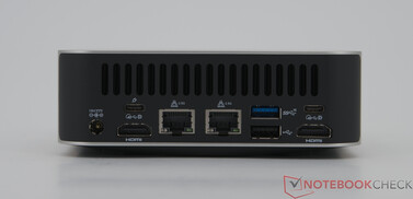 Geekom A7 Max - Connections on the rear panel