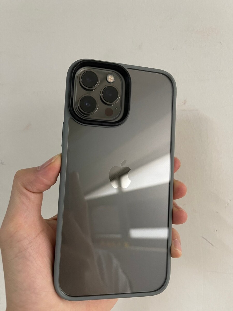 iPhone 13 Pro case on an iPhone 12 Pro shows a huge size difference in  camera module - India Today